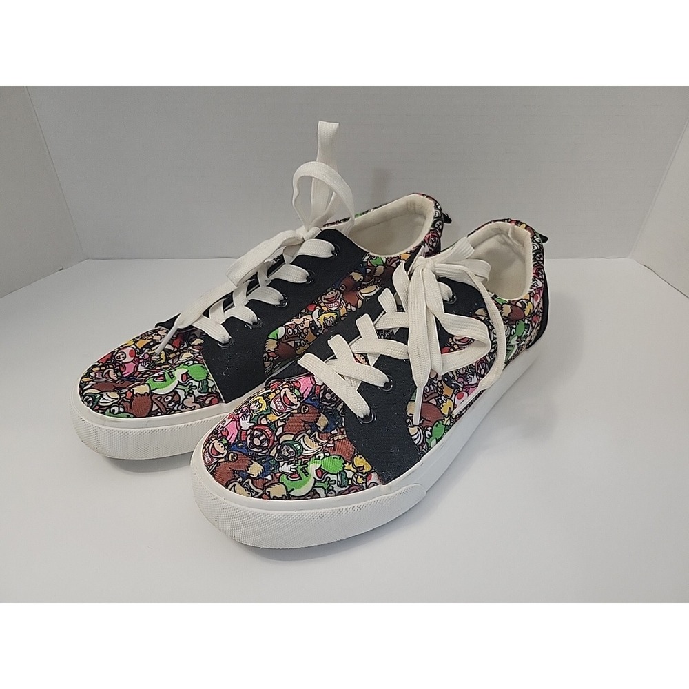Super Mario Bros Boys License Shoes, size 6, Luigi, Yoshi, Princess, Ground Up